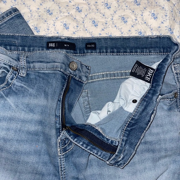 men’s buckle jeans - Picture 2 of 3